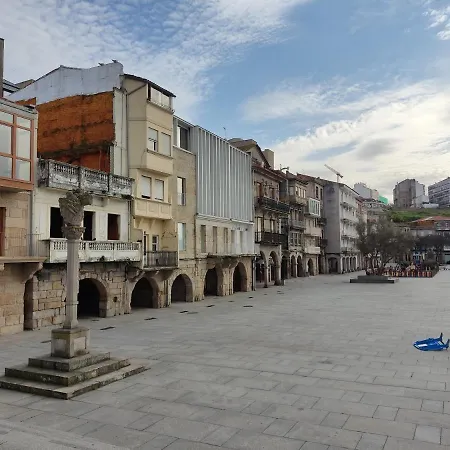 Pleno Centro, Alameda, 5 Minutos Casco Vello Y Estacion Ave Apartamento