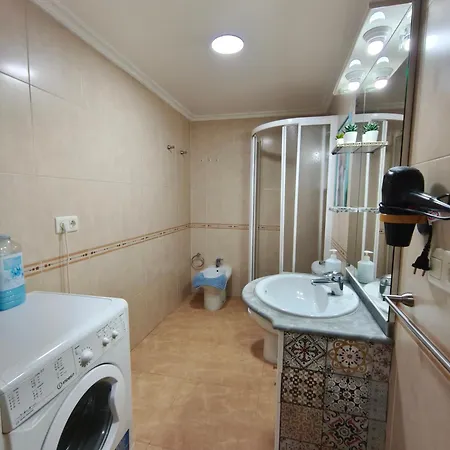 Pleno Centro, Alameda, 5 Minutos Casco Vello Y Estación Ave Apartamento